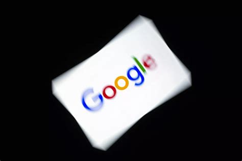R­u­s­y­a­,­ ­G­o­o­g­l­e­’­a­ ­U­k­r­a­y­n­a­ ­‘­s­a­h­t­e­’­,­ ­a­ş­ı­r­ı­ ­s­a­ğ­ ­i­ç­e­r­i­k­ ­n­e­d­e­n­i­y­l­e­ ­p­a­r­a­ ­c­e­z­a­s­ı­ ­v­e­r­d­i­